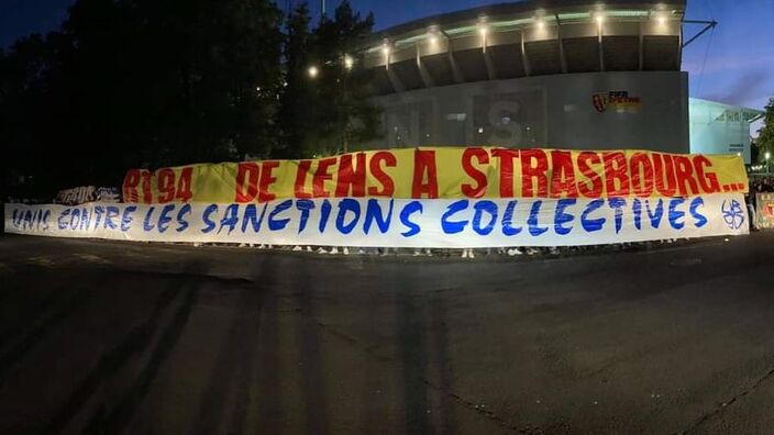 Lens - Strasbourg : une centaine de supporters en colère devant le stade Bollaert