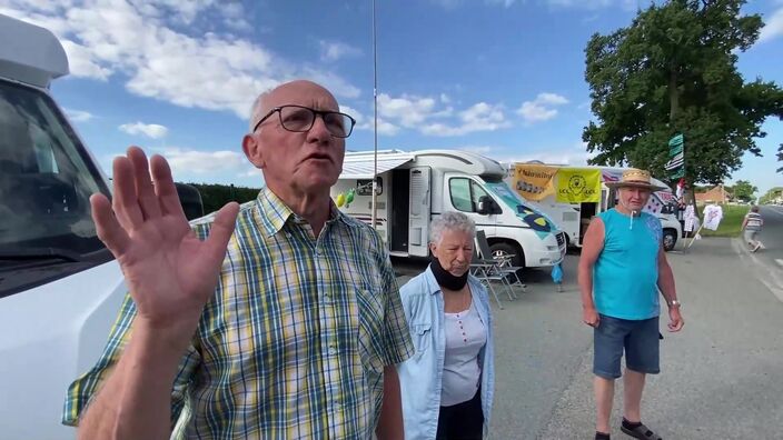 Tour de France : Jules, l'homme de Robecq aux 500 000 km, campe au pied de Cassel depuis 3 jours