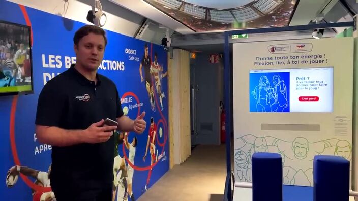 Le train de la coupe du monde de rugby en gare de Lille