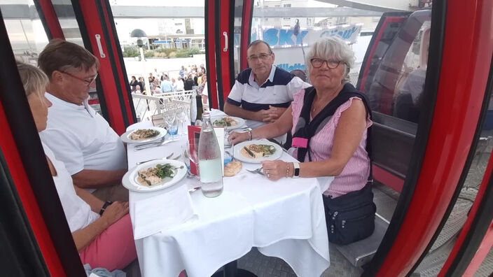 Un repas insolite à 50 mètres de hauteur à Berck