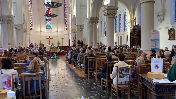 Le discours de la maman de Jonathan Destin, dans l’église de Marquette-Lez-Lille