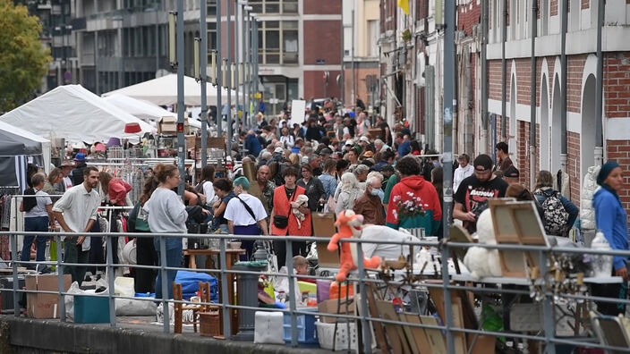 Braderie de Lille : il y a déjà du monde pour chiner ce matin