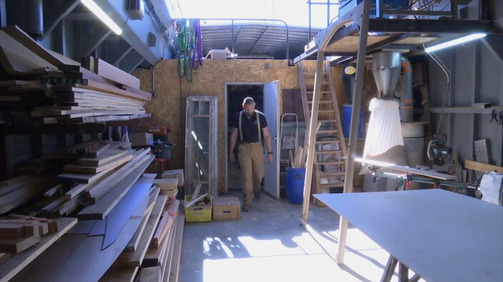 Insolite : un atelier de menuiserie sur l'eau en Baie de Somme