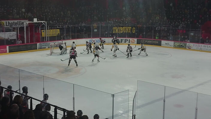 Hockey : Amiens bat Rouen dans un Coliseum rempli !