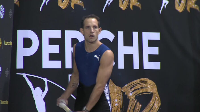 Saut à la perche : Lavillenie franchit la barre des 6 mètres