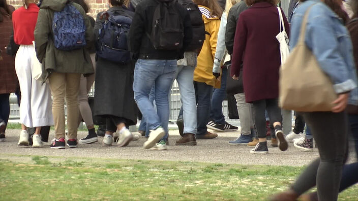 Difficile d'appliquer les gestes barrière à l'UPJV