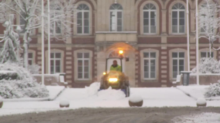 Tempête Gabriel : La neige envahit Guise dans l’Aisne (Hauts-de-France)