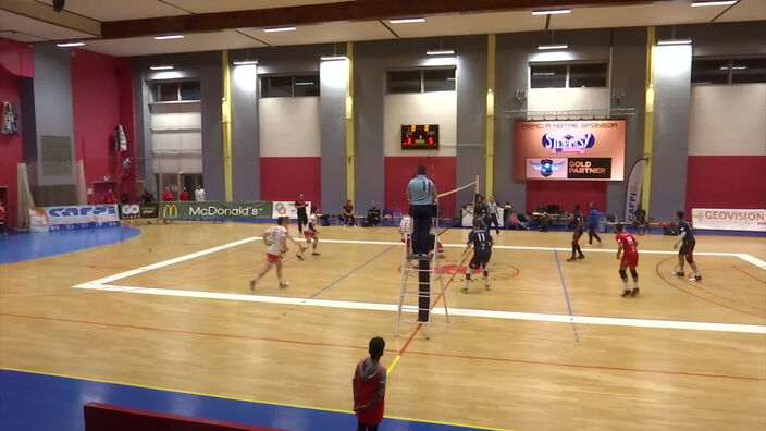 Volley-Ball : L'AMVB l'emporte contre Harnes !