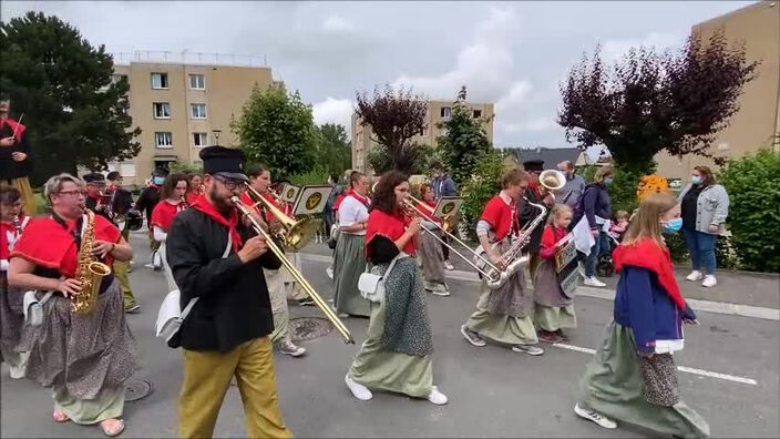 Bergues: la première Grande Cavalcade a animé les rues dimanche 4 juillet