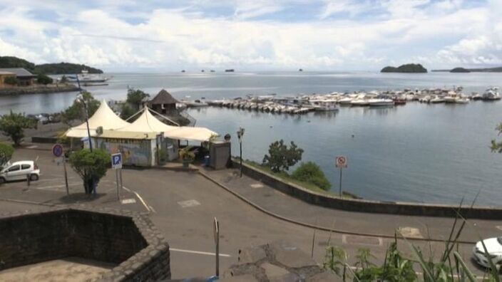 Covid-19 : Mayotte reconfinée après une forte recrudescence de la pandémie