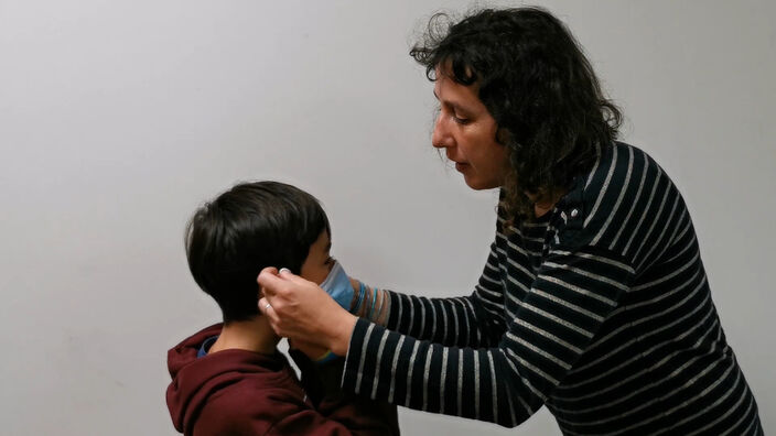 Comment fabriquer un masque pour enfant en 30 secondes ? On vous montre !