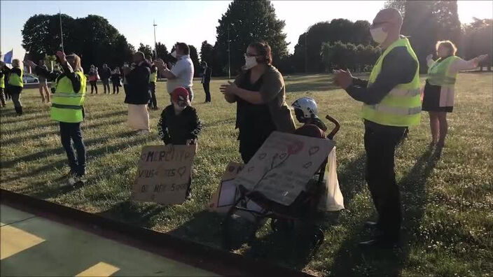 L’hommage des Gilets jaunes au personnel de l’hôpital de Douai