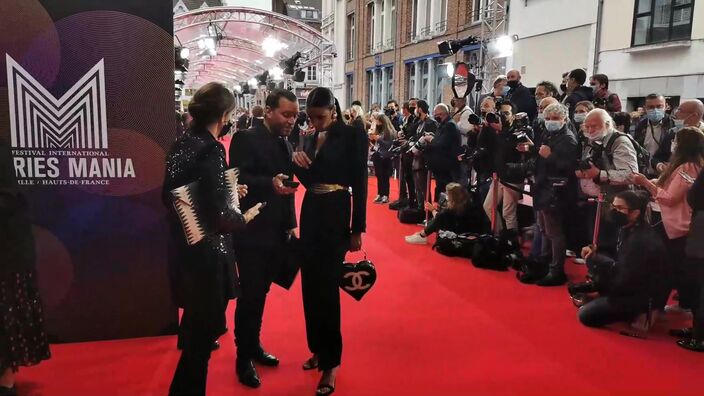 Shy'm vient de fouler le tapis rouge du festival Séries Mania