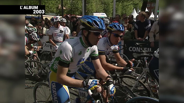 L'album de Wéo : port du casque obligatoire pour les cyclistes professionnels (2003)