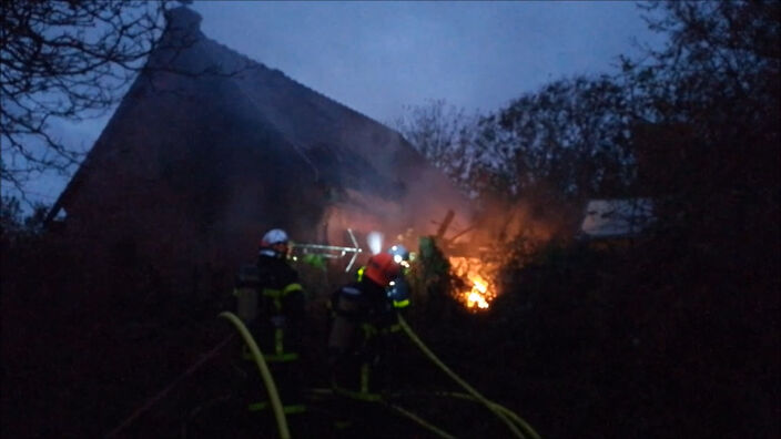 Une habitation ravagée par le feu à Journy
