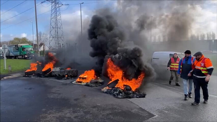 Dunkerque: la CGT bloque l'entrée du site d'ArcelorMittal 