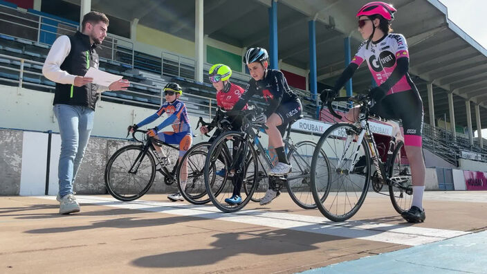 Une course pour les jeunes cyclistes en vue du Paris-Roubaix