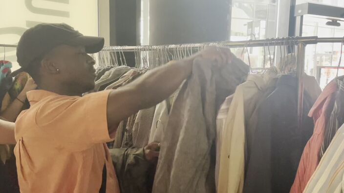 Lille : une vente au kilo vintage à Lillenium