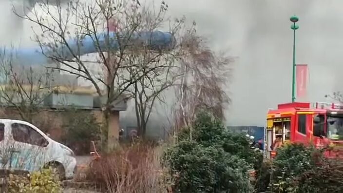 Impressionnant incendie à Sportica, à Gravelines