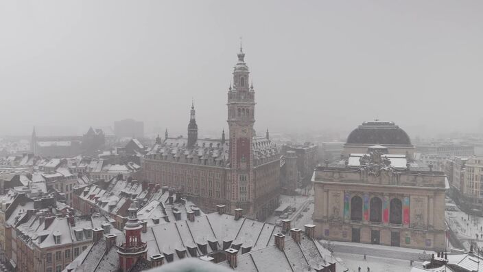 La neige chamboule le quotidien des Lillois