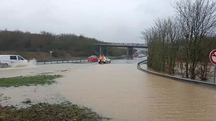 Le Wast : inondation sur la RN42