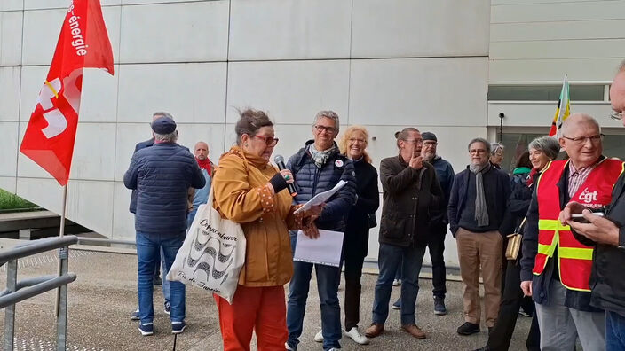 À Berck, une centaine de personnes appellent à faire barrage à l'extrême droite aux législatives