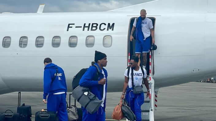 JO 2024 : l'équipe de France de basket est arrivée à Lille