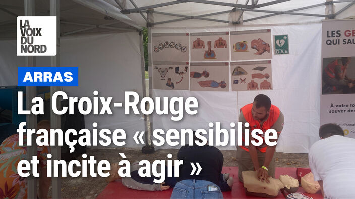 Démonstration des gestes qui sauvent par la Croix-Rouge à Arras