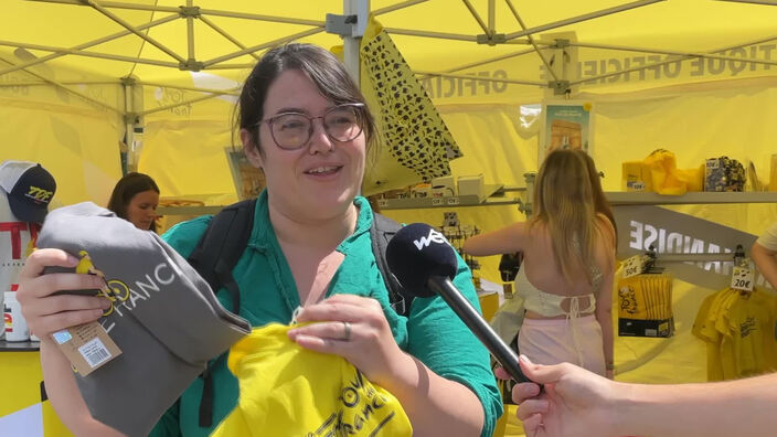 Tour de France : les boutiques de souvenirs font le plein !