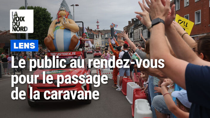 Lens : le public au rendez-vous pour le passage de la caravane 