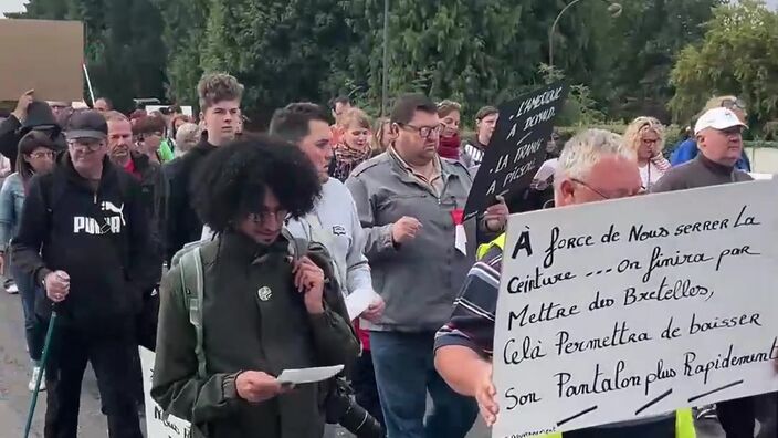 « Bloquons tout » à Saint-Omer : une centaine de manifestants dans le centre-ville