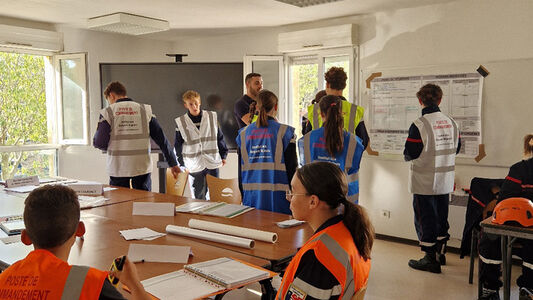 Opération « Exocrise : élus d’un jour » pour les Services Civiques du SDIS 59