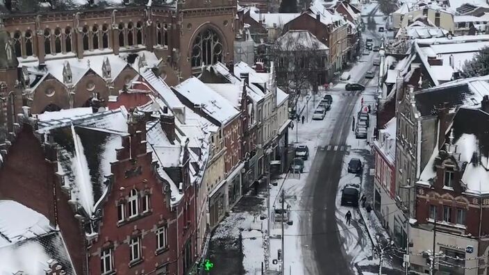 Béthune : vue de la cité de Buridan sous la neige depuis le haut du Beffroi
